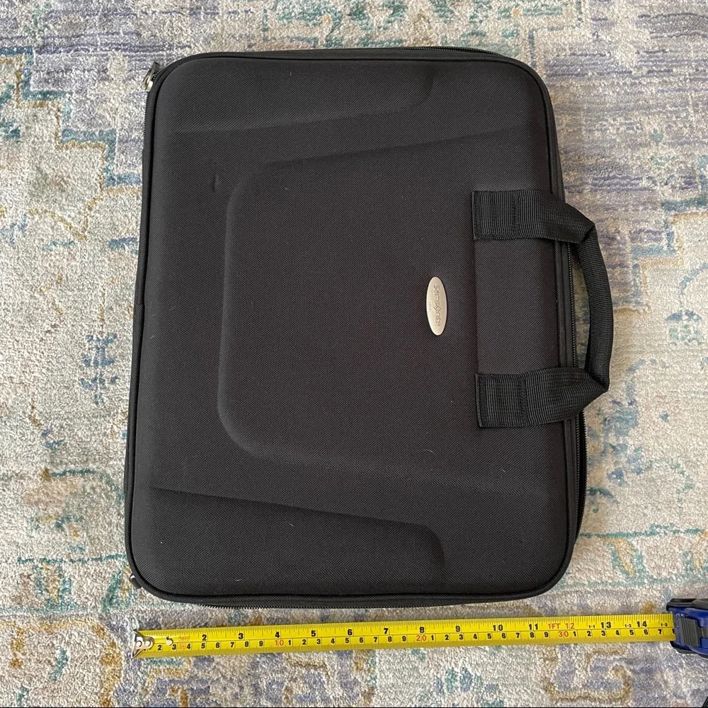 Samsonite slim laptop bag